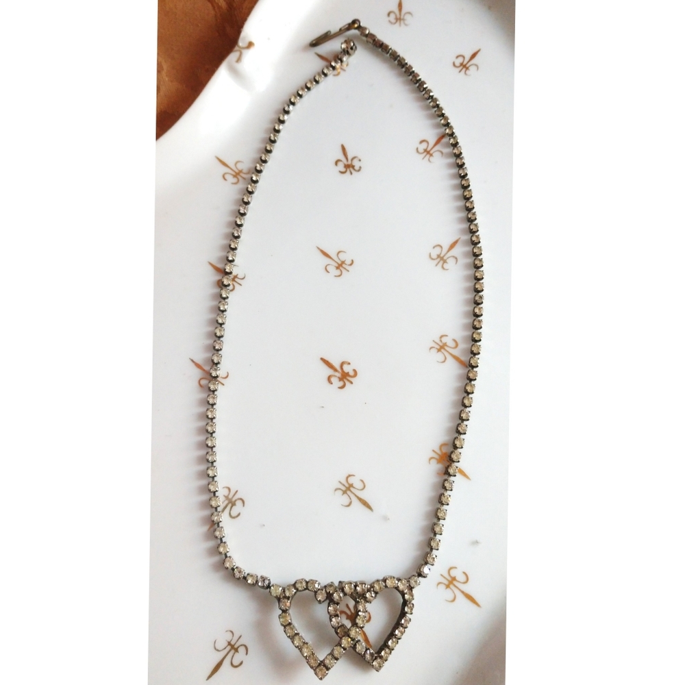 ♡ 4/$30 ♡ Joint Hearts Faux Rhinestone Necklace
